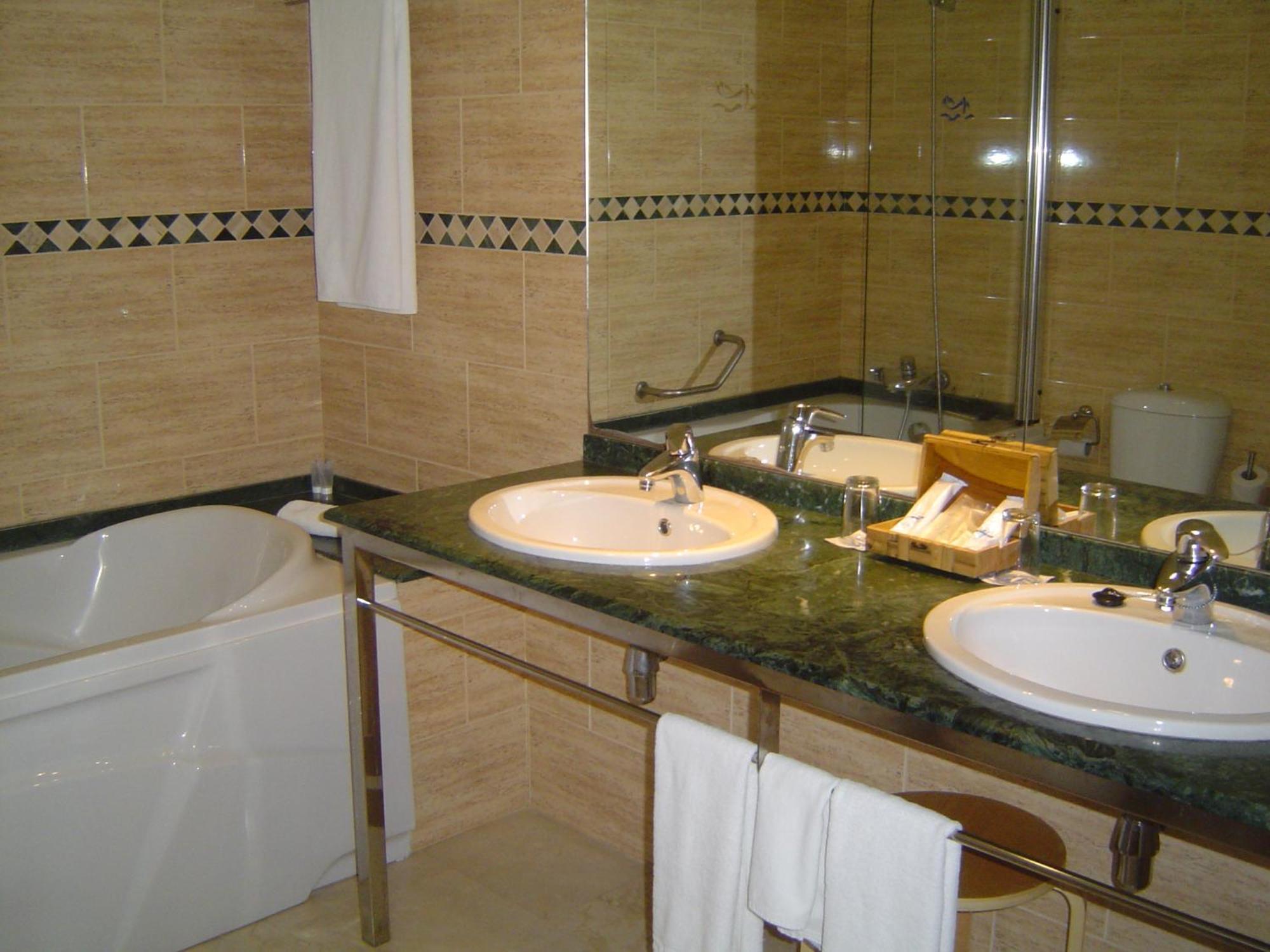 Hotel Flamingo L'Ampolla Esterno foto